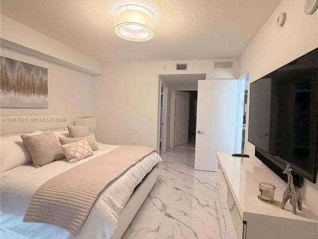 Apartment for sale  Unit #4-1206 - photo 7490191