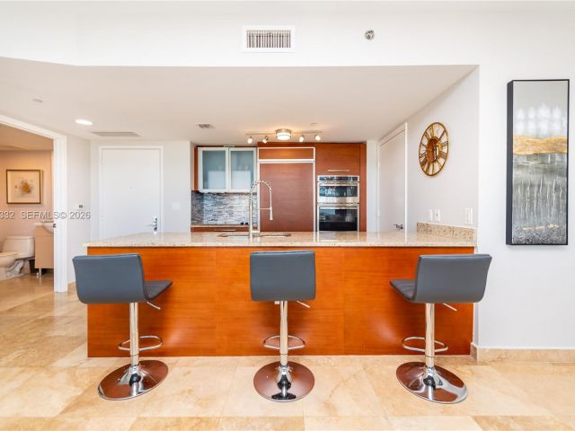 Apartment for rent  Unit #2907 - photo 7499870