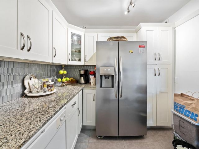 Apartment for sale  Unit #1418 - photo 7484254