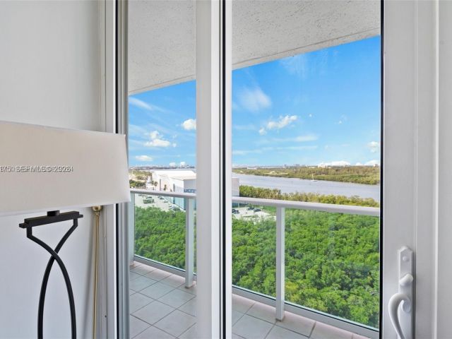 Apartment for sale  Unit #1418 - photo 7484255