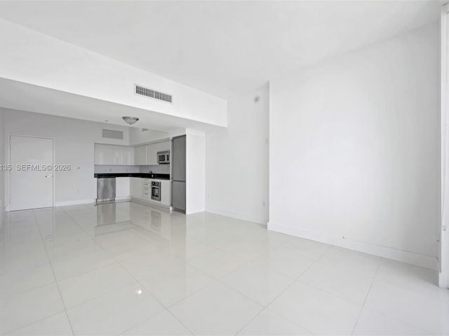 Apartment for rent  Unit #5109 - photo 7486955