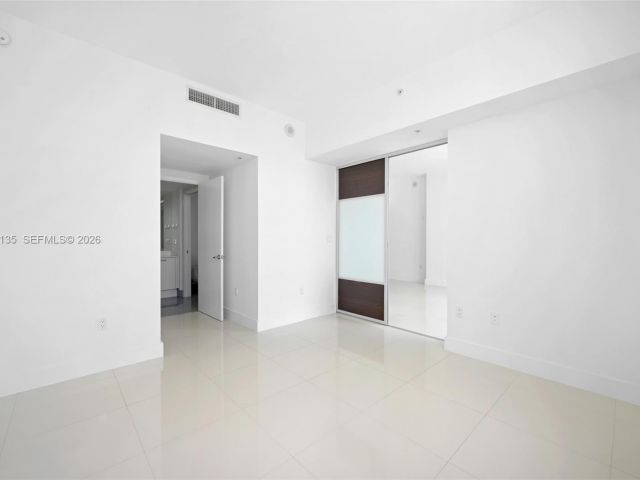 Apartment for rent  Unit #5109 - photo 7486960