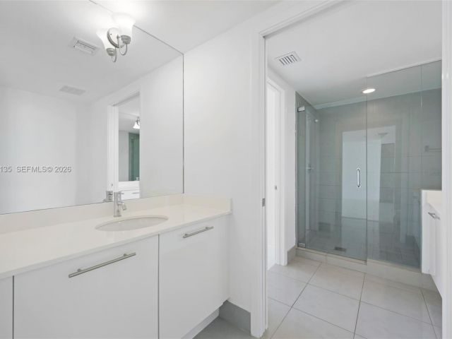 Apartment for rent  Unit #5109 - photo 7486962