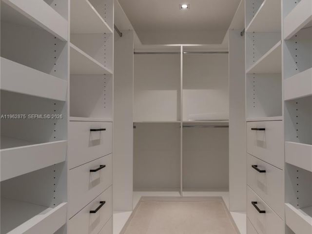 Home for rent at 7300 SW 77th Ave - photo 7450024