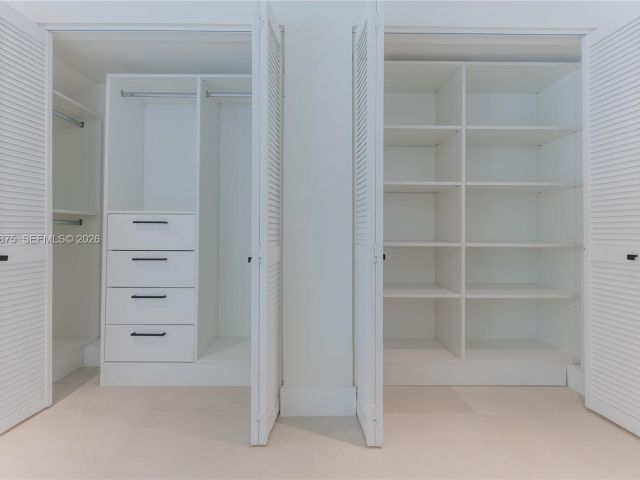 Home for rent at 7300 SW 77th Ave - photo 7450028