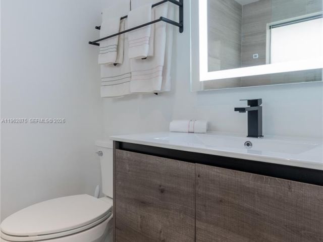 Home for rent at 7300 SW 77th Ave - photo 7450031