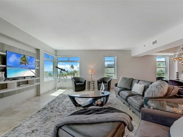 Apartment for sale  Unit #308 - photo 7497467