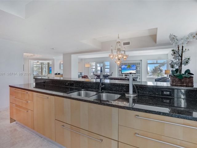 Apartment for sale  Unit #308 - photo 7497473