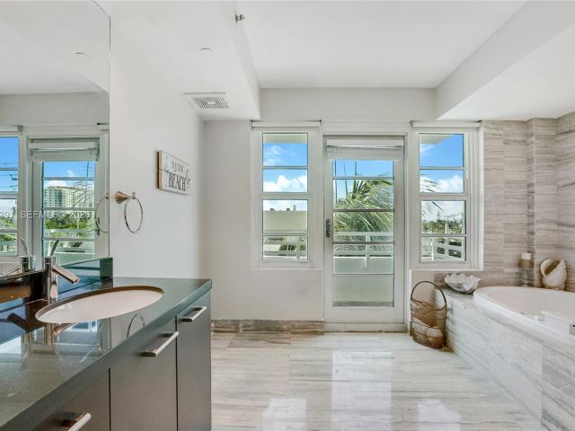 Apartment for sale  Unit #308 - photo 7497487