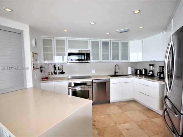 Apartment for rent  Unit #532 - photo 7504701