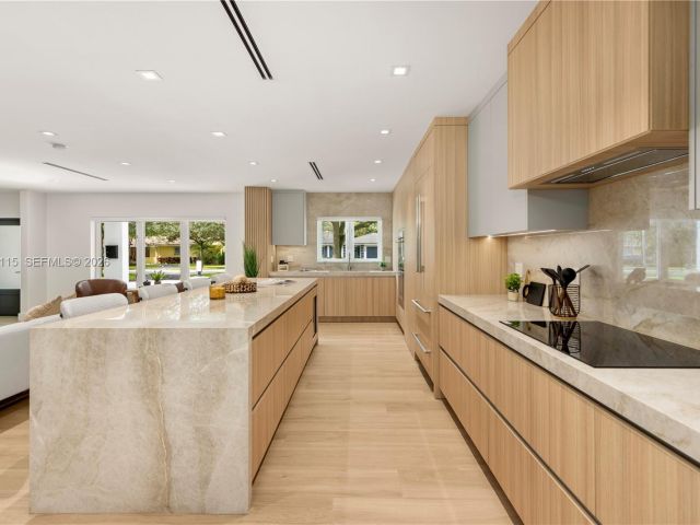 Home for rent at 6011 Maynada St - photo 7471077