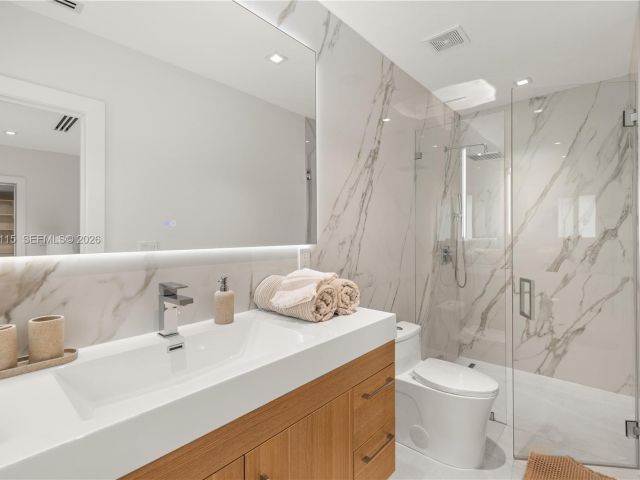 Home for rent at 6011 Maynada St - photo 7471085