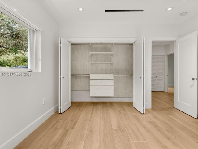 Home for rent at 6011 Maynada St - photo 7471087