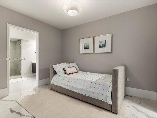 Apartment for sale  Unit #4-806 - photo 7490151