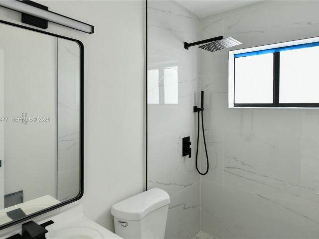 Home for rent at 1231 NW 68th St 1231 - photo 7449054