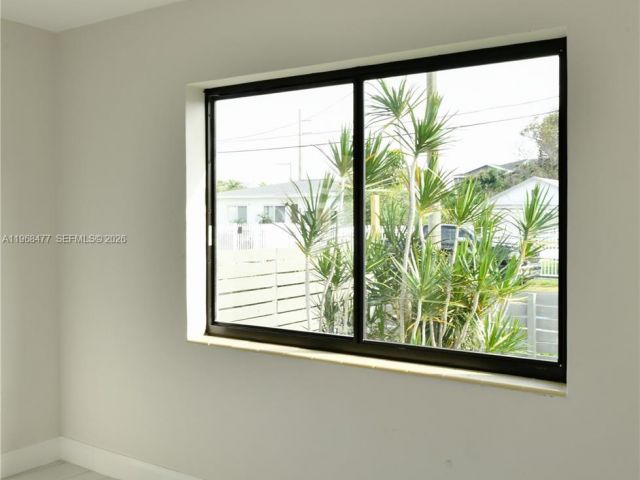 Home for rent at 1231 NW 68th St 1231 - photo 7449057