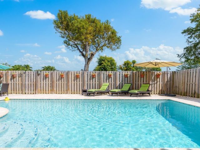 Home for sale at 2900 NW 69th Ct - photo 7483556