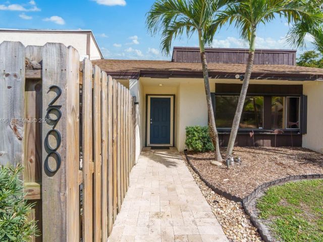 Home for sale at 2900 NW 69th Ct - photo 7483558