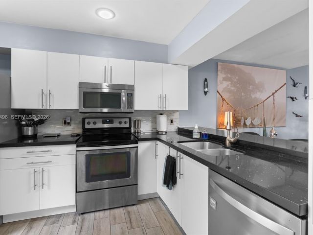 Home for sale at 2900 NW 69th Ct - photo 7483563