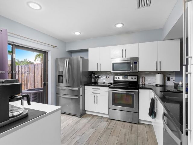 Home for sale at 2900 NW 69th Ct - photo 7483564