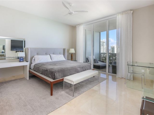 Apartment for rent  Unit #1102 - photo 7496872