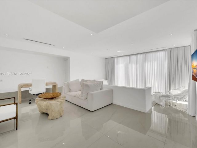 Home for rent at 7830 Atlantic Way - photo 7469467