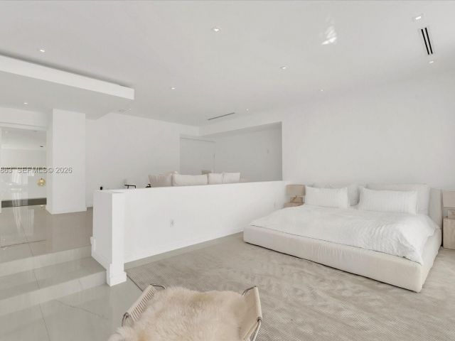 Home for rent at 7830 Atlantic Way - photo 7469471