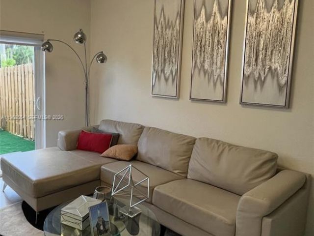 3-bedroom home for rent in Homestead - 17982 SW 359th Ter - MondialRealty