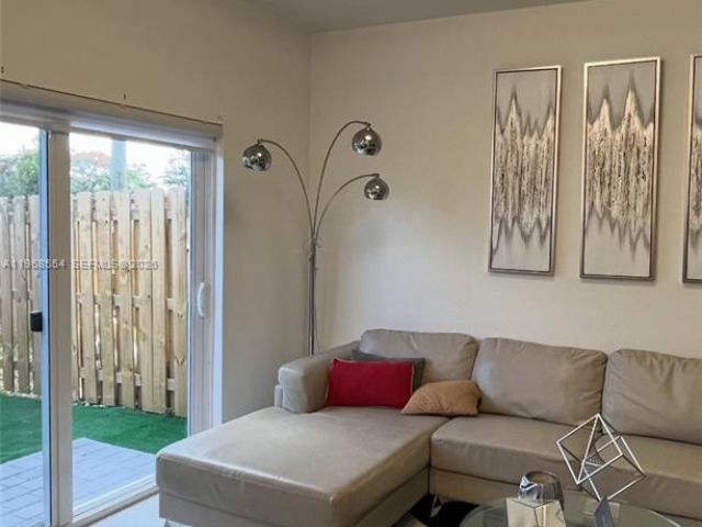 3-bedroom home for rent in Homestead - 17982 SW 359th Ter - MondialRealty
