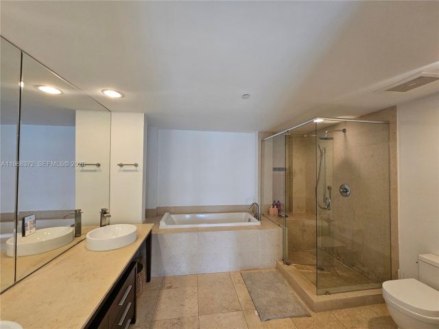 Apartment for rent  Unit #905 - photo 7527408