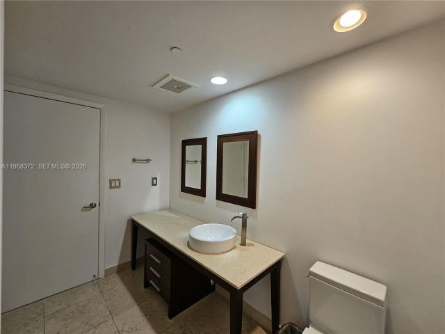 Apartment for rent  Unit #905 - photo 7527413