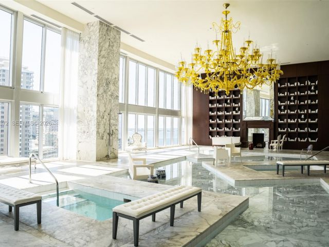 Apartment for rent  Unit #905 - photo 7527417