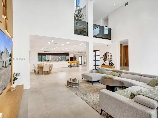 Home for sale at 1977 S Oak Haven Cir - photo 7518830