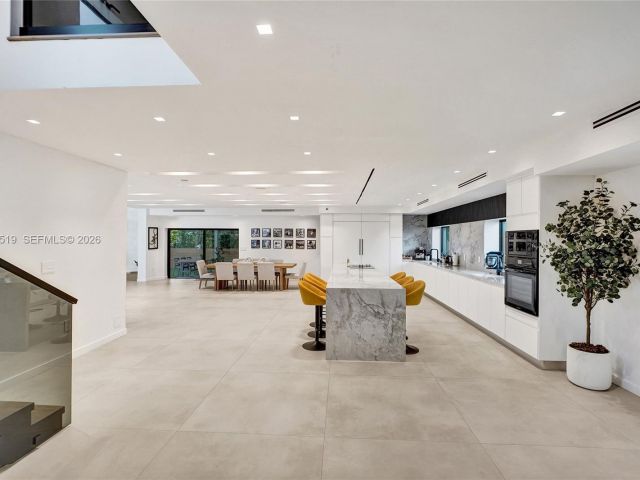 Home for sale at 1977 S Oak Haven Cir - photo 7518835