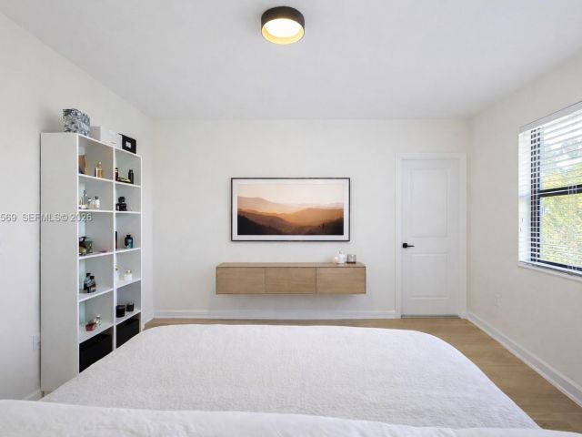 Home for rent at 323 NE 208th Ter 0 - photo 7449395