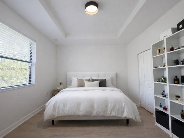 Home for rent at 323 NE 208th Ter 0 - photo 7449397