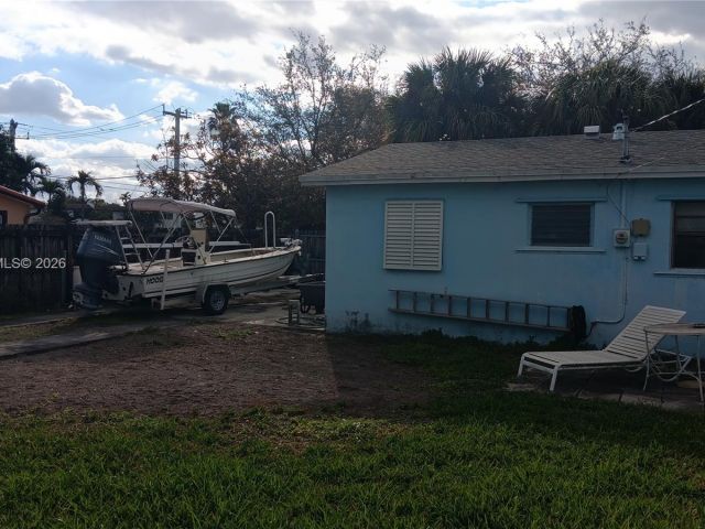 Home for sale at 6521 SW 112th Ave - photo 7449372