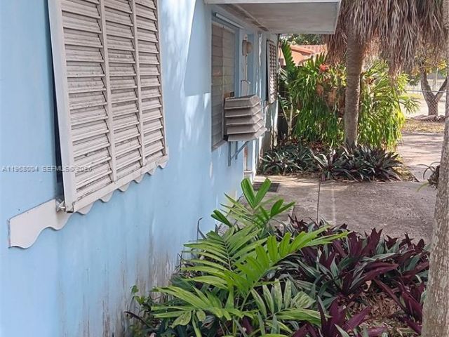 Home for sale at 6521 SW 112th Ave - photo 7449375