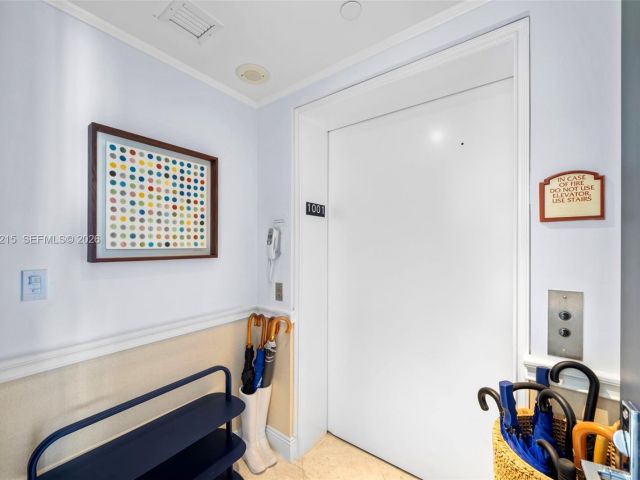 Apartment for rent  Unit #1001 - photo 7490474