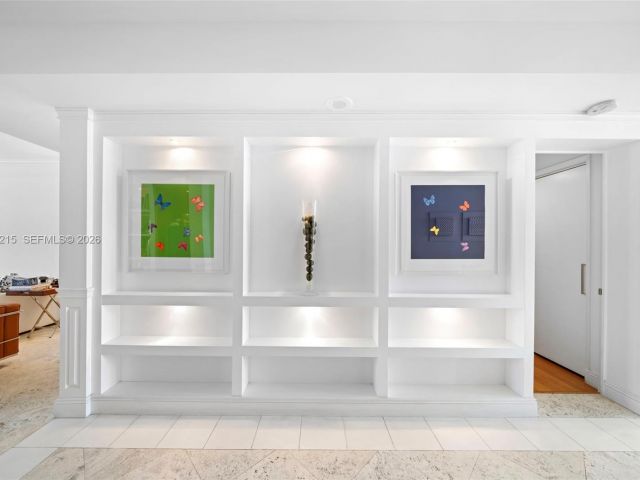 Apartment for rent  Unit #1001 - photo 7490475