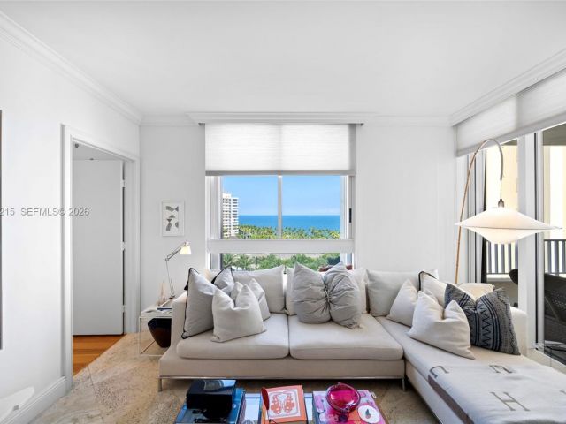 Apartment for rent  Unit #1001 - photo 7490484