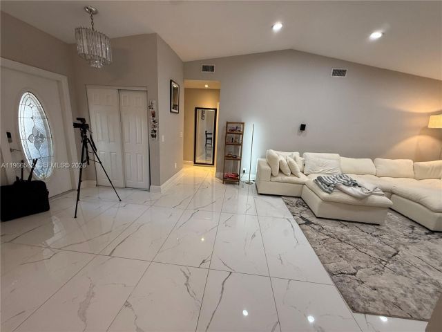 Home for rent at 20888 Sugarloaf Ln - photo 7453099