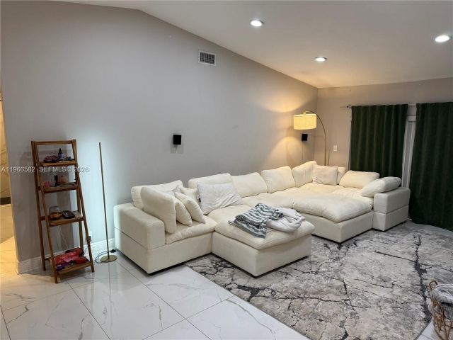 Home for rent at 20888 Sugarloaf Ln - photo 7453101