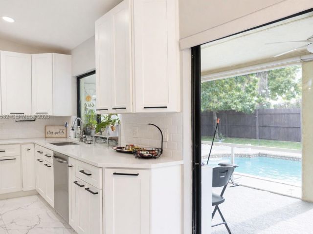 Home for rent at 20888 Sugarloaf Ln - photo 7453113