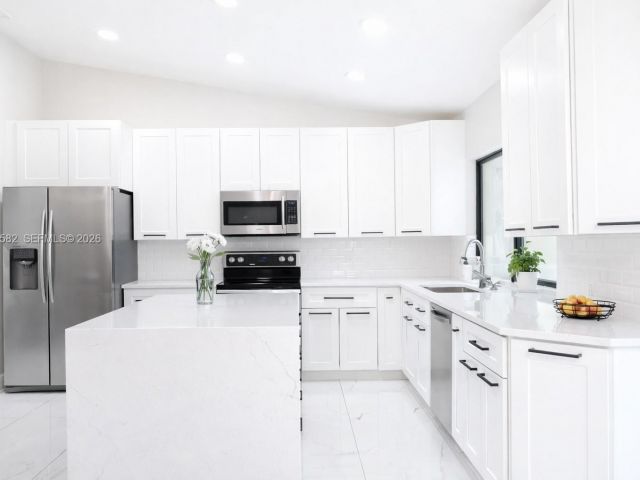 Home for rent at 20888 Sugarloaf Ln - photo 7453114