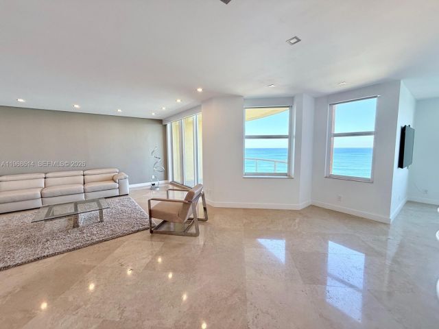 Apartment for sale  Unit #12D - photo 7497359