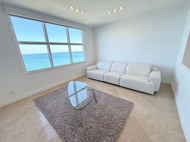 Apartment for sale  Unit #12D - photo 7497373