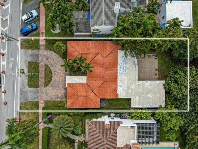 Home for sale at 5220 La Gorce Dr - photo 7469489