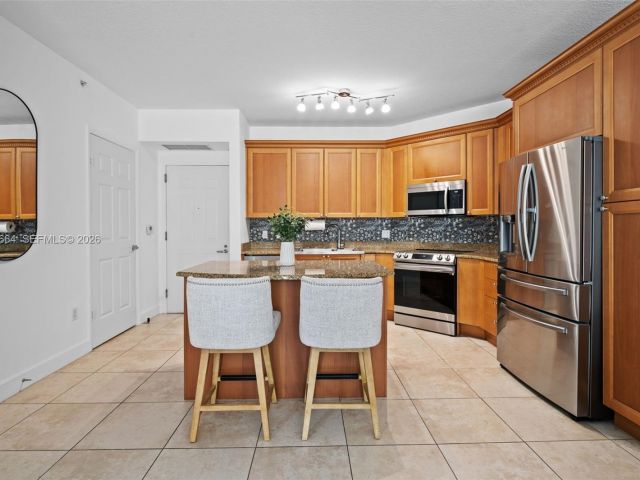 Apartment for sale  Unit #507 - photo 7512241