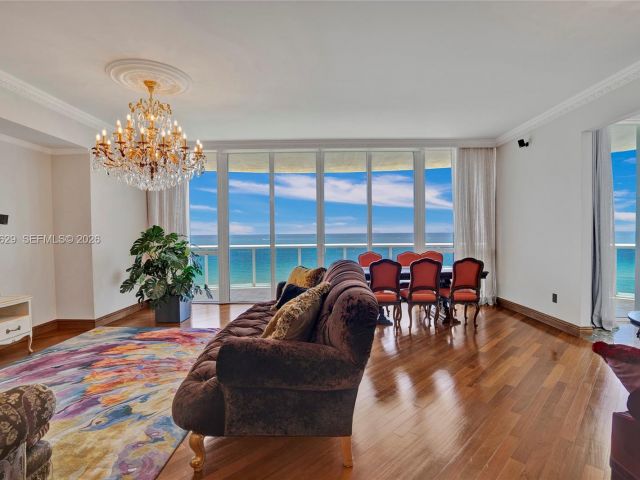 Apartment for rent  Unit #701 - photo 7523762